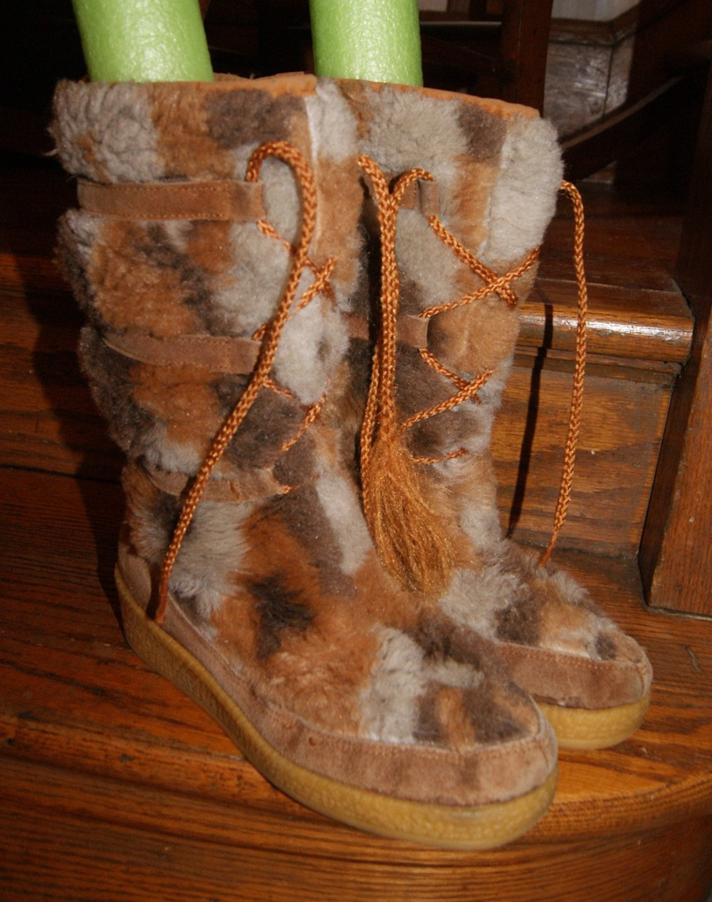 Vintage 1970s Snowland Yodelers Calico Faux Fur Suede Snow Boots Womens Size 8